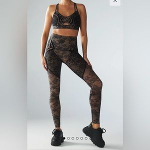 NWT Special FX High-Waist Legging Savage Fenty